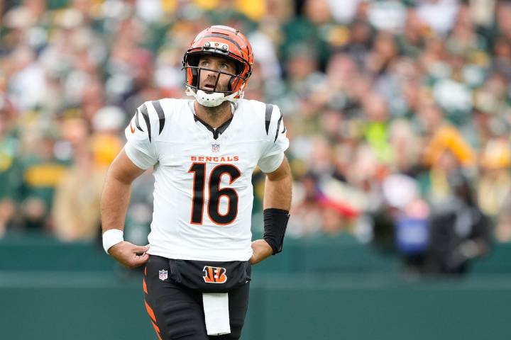 Bengals Coach Announces QB Decision for Sunday Amid Joe Flacco’s Injury The Bengals face uncertainty ahead of Week 9 against the Bears as Joe Flacco’s shoulder injury leaves Cincinnati weighing its qu