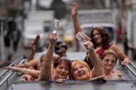 Grandmothers in Colombia get the quinceañera they never had