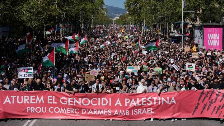 Miles de personas se manifiestan en ciudades de toda España contra el genocidio de Israel en Gaza