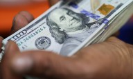 Dólar cae ligeramente frente al peso colombiano en el cierre del 15 de octubre