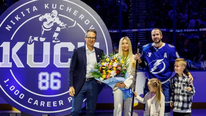 Lightning celebrates Kucherov’s 1,000th career point with special ceremony