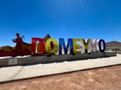 Domeyko estrena letras volumétricas que realzan su identidad local