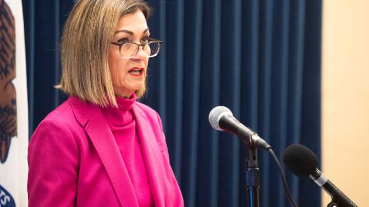 Iowa will match $1M in food bank donations as SNAP lapses