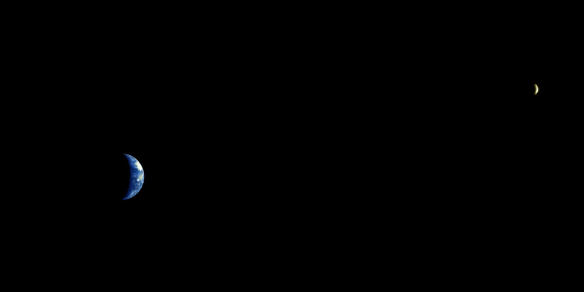 Can You See the Earth and Moon from Mars?
