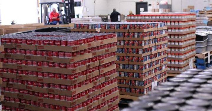 Arizona food banks scramble as SNAP benefits come to a halt