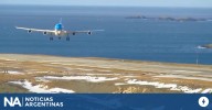 Ushuaia desde el aire: cómo es el aterrizaje de avión más exigente de Argentina