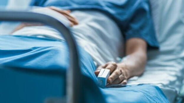 Scuffle for luxury car, man hits son on head with iron rod