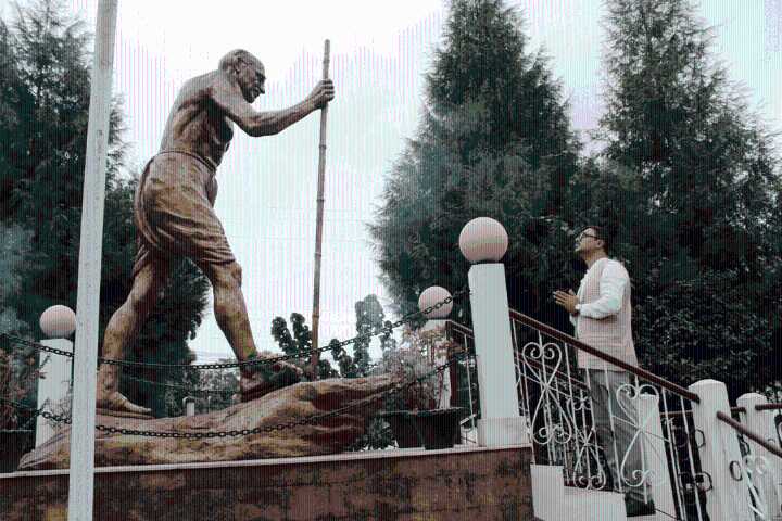 M’laya-o Mahatma Gandhi-ni atchiani salko gisik ra·a