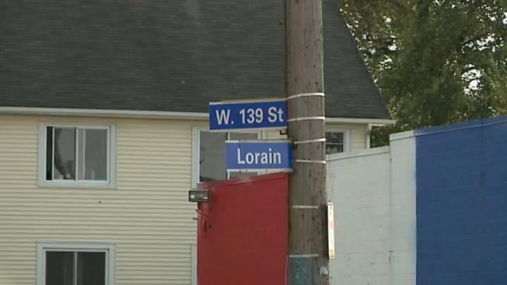 3 injured after car crashes into Cleveland building