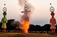 Effigies go up in flames in Jalandhar