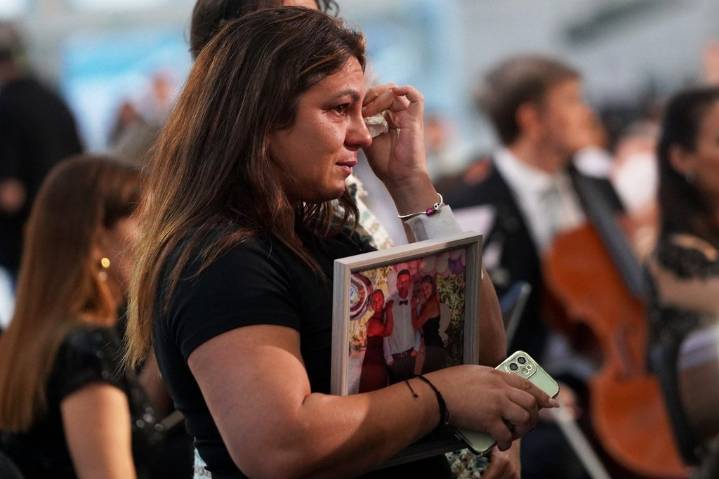 Families of Spain’s flood victims voice sorrow and rage at one-year memorial ceremony – Winnipeg Free Press