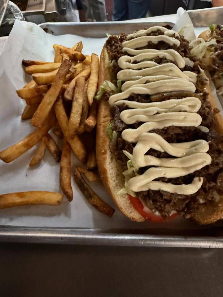 Illinois Restaurant Named One of America’s Best Cheesesteak Spots