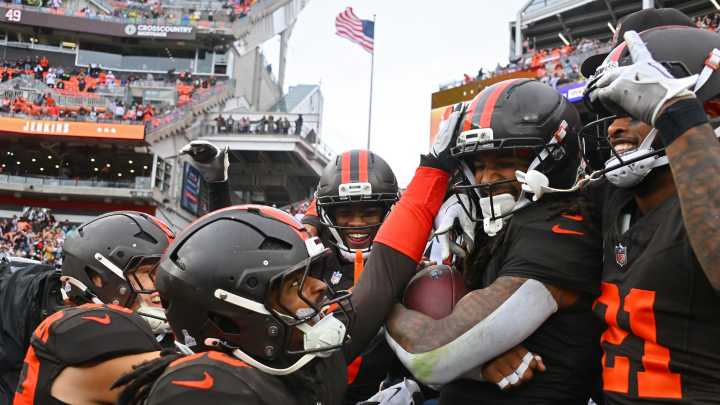 A speech, 4 turnovers and Browns defense forcing Dolphins to 'give up'