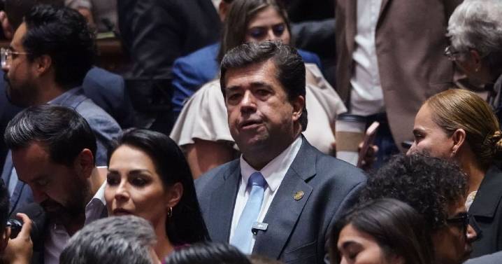 ‘Los partidos políticos libres son el vínculo directo entre sociedad y democracia’: Pedro Haces