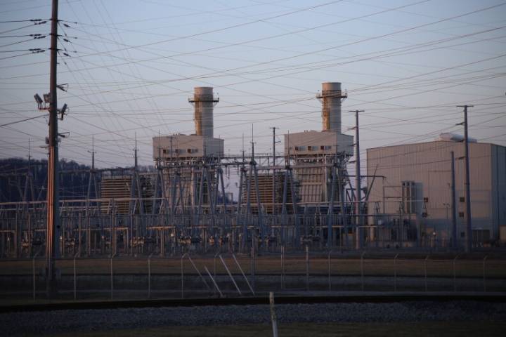Kentucky regulators grant LG&E/KU permission to build power plants for future data centers