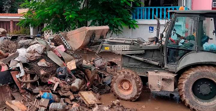 CNDH dona 70 millones de pesos para damnificados por lluvias en cinco estados