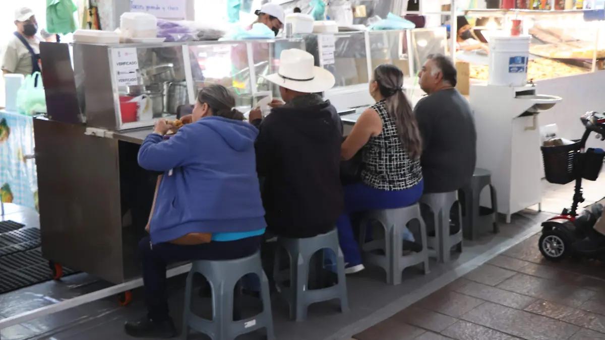 ¿El Centro de la capital está fuera de control? Comerciantes piden espacios dignos y control real para ambulantes