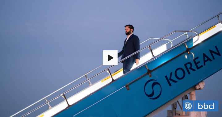 VIDEO | Así fue la llegada del presidente Gabriel Boric a Corea del Sur para participar en Foro APEC