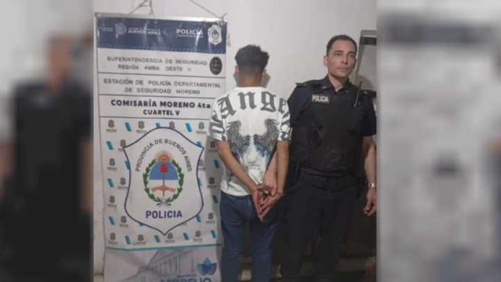Detienen a un hombre por asfixiar hasta la muerte a su hijastro de 4 años