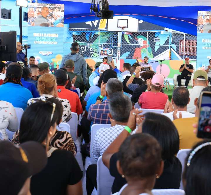 Presidente Maduro solicita al TSJ despojar de la nacionalidad a venezolanos que actúen como «vendepatria» e invasores