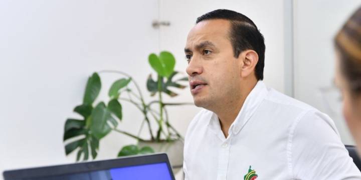Exgobernador de Santander fue acusado por la Corte Suprema por presuntas irregularidades en la adjudicación de dos contratos