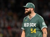 MLB qualifying offer amount set, will likely impact just one Red Sox free agent