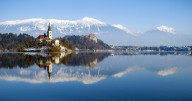 This 'Buy Now, Pay Later' Travel App Is Perfect For Winter Breaks