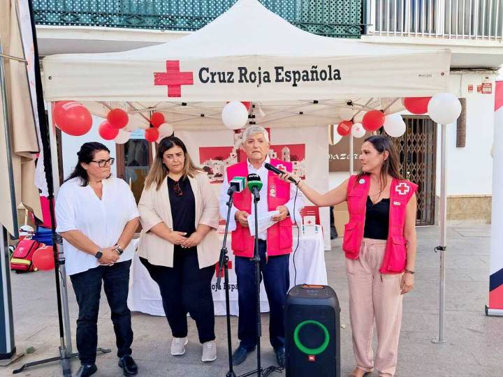 Cruz Roja Conil celebra el Día de la Banderita con una jornada dedicada a visibilizar su labor social