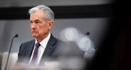 Powell, jefe de la Fed, no garantiza otro recorte de tasas en diciembre