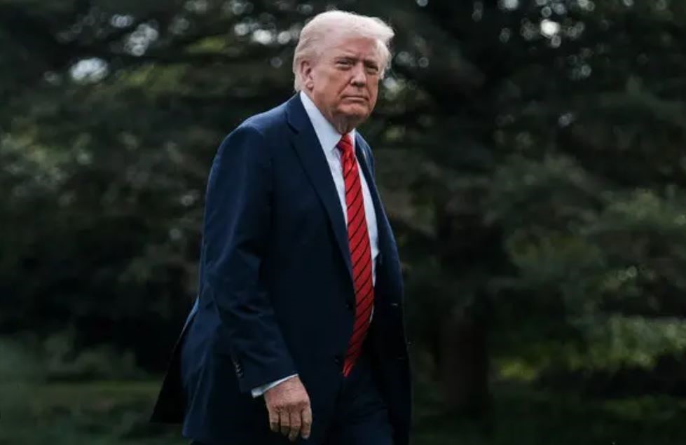 Morning Brief: Trump to Pay Troops, Pakistani Soldiers Killed in Overnight Border Operation, Hamas Ready to Release 20 Living Hostages
