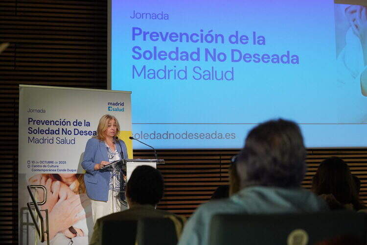 Inma Sanz reafirma el compromiso del Ayuntamiento en la lucha contra la soledad no deseada