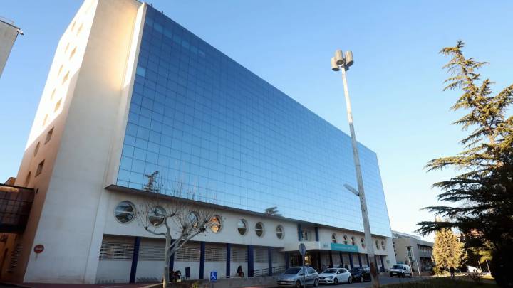 El Parlamento aragonés urge a reforzar la plantilla de enfermería de la planta cuarta del San Jorge