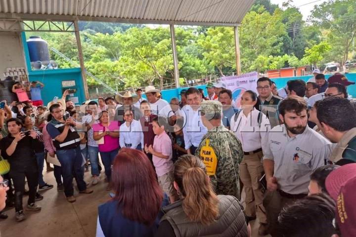 Visita Sheinbaum  zonas afectadas  por las lluvias en Puebla