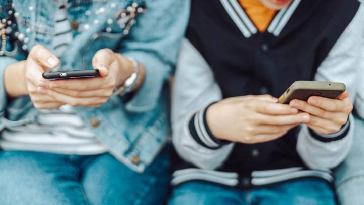 La Fiscalía de Menores investiga la agresión de un grupo de menores a otra adolescente grabada y subida a redes