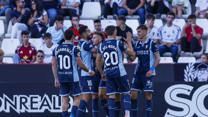 El Córdoba aprovecha los fallos defensivos del Albacete