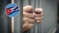 “Esto es una sentencia de muerte”: amiga del cubano deportado por EE. UU. a una cárcel de máxima seguridad en África donde inició una huelga de hambre