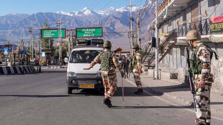 Judicial commission probing Leh violence seeks information from public by Nov 28