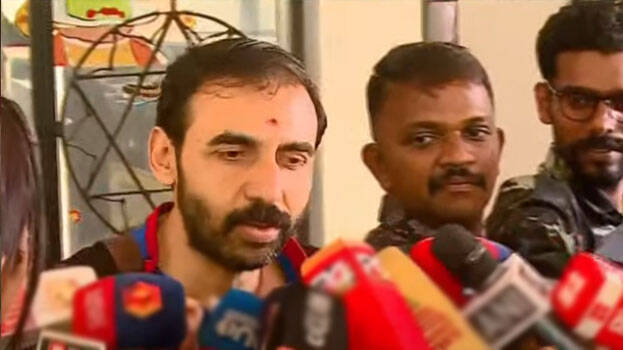 'Truth will soon come out' ; Unnikrishnan Potty responds to media after interrogation