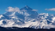 Rescue underway for around 1,000 climbers stranded on Tibetan side of Mt Everest after blizzard