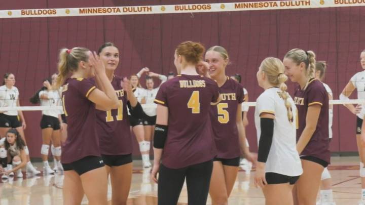 UMD Volleyball Aims to Keep Perfect Home Record Alive Against Mary & Minot