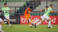 Zamora FC sacó la tarea en su visita ante La Guaira al empatar con gol de "palomita"
