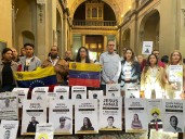 Venezolanos en Argentina se reúnen en misa por la liberación de los presos políticos en Venezuela