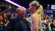 Geno Auriemma gives strong take on Paige Bueckers' new coach with the Dallas Wings