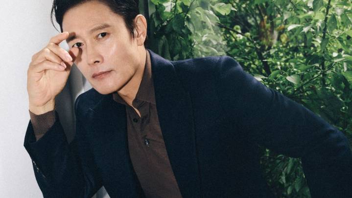 A Look at Zegna and Lee Byung-hun for the Cover of WWD Korea [PHOTOS]