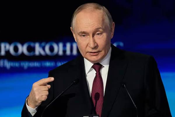 Putin’s Visit To Budapest Poses Diplomatic Dilemma For EU, NATO