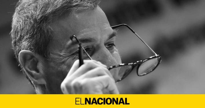Unas portadas conservadoras enfadadas suben el tono ante la amnesia de Sánchez