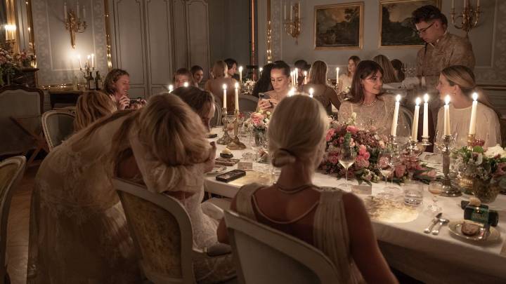 Dôen Goes Full Versailles for Its 10th Anniversary