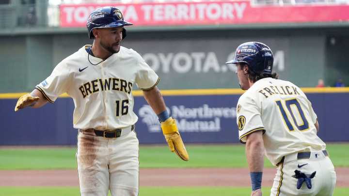 Brewers vs Cubs live game updates