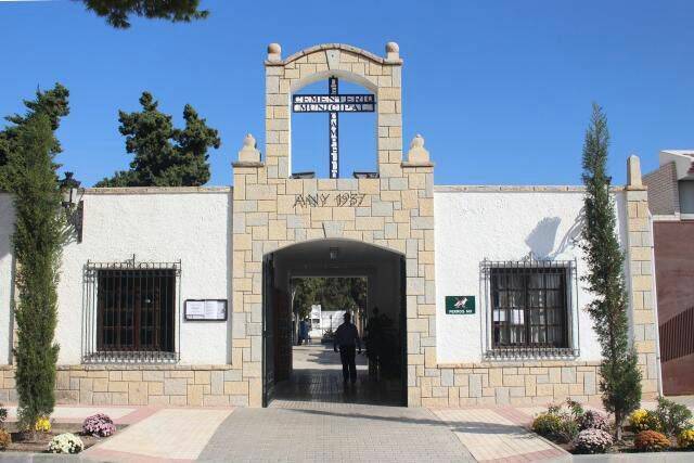 Horarios especiales en El Campello para la apertura del cementerio municipal por la festividad de Todos los Santos