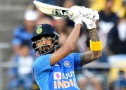 AUS v IND: KL, Axar guide India to post 136/9, Aus need 131 to win